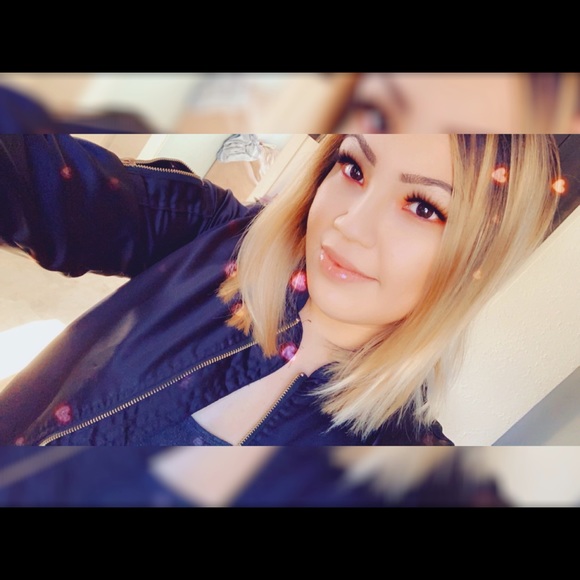 Meet your Posher, Tara - Picture 1 of 1